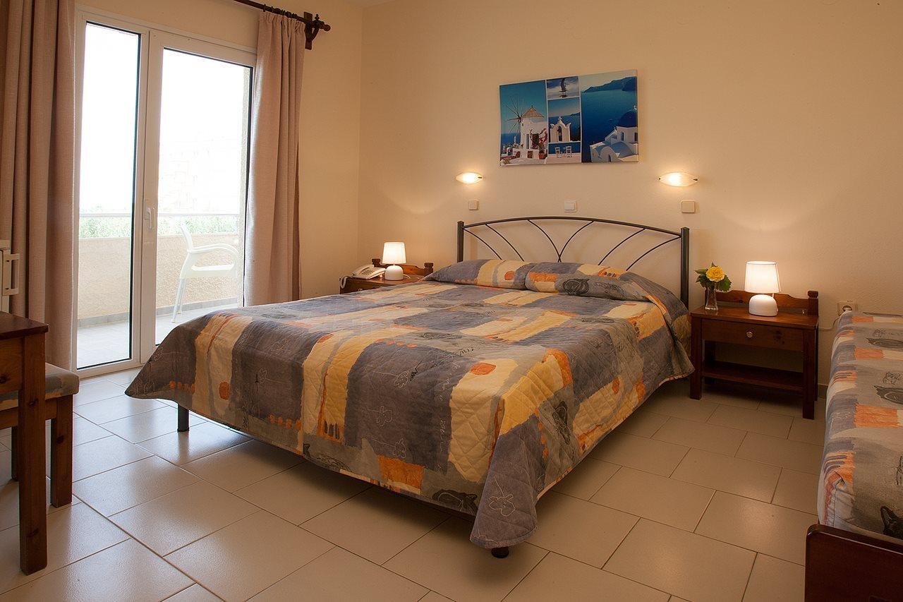 Albatross Hotel Maleme Extérieur photo