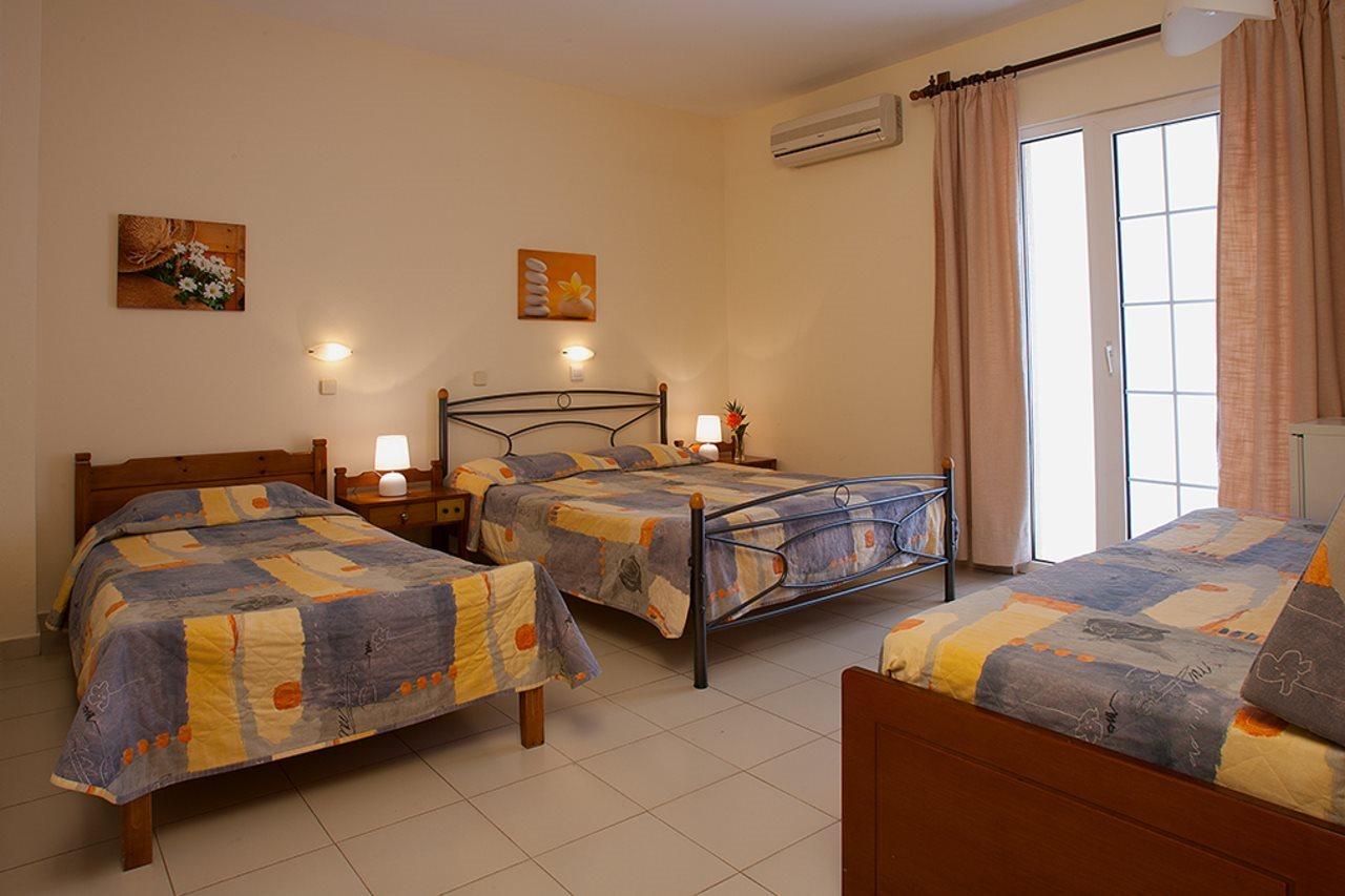 Albatross Hotel Maleme Extérieur photo