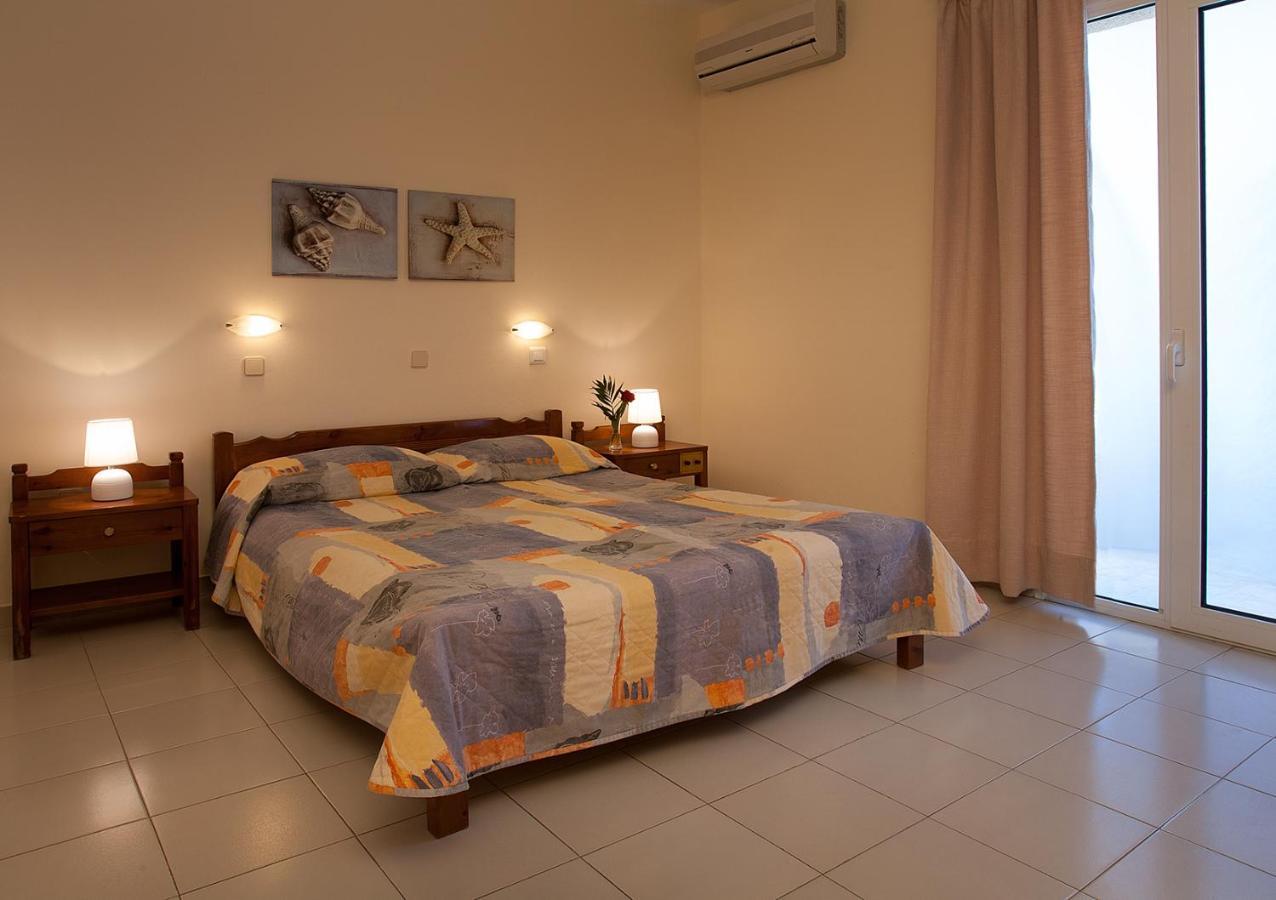 Albatross Hotel Maleme Extérieur photo