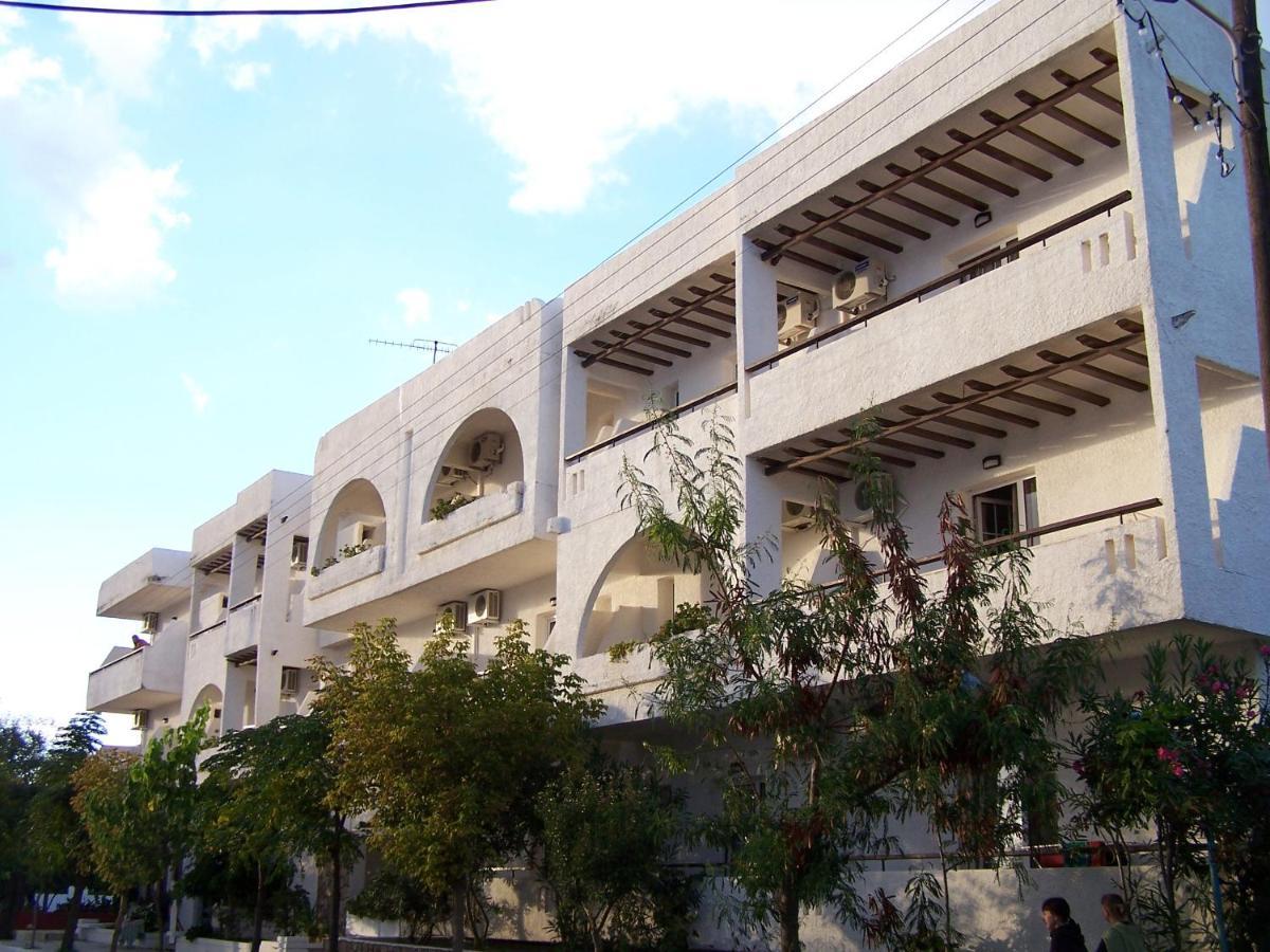 Albatross Hotel Maleme Extérieur photo