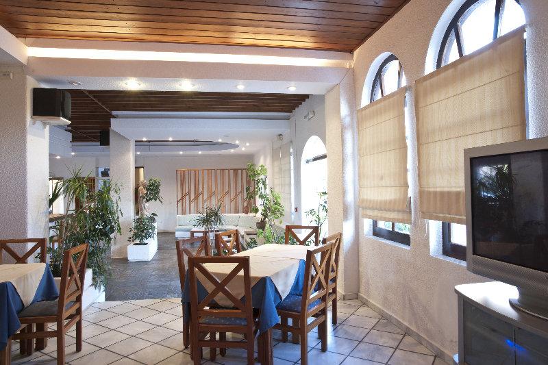 Albatross Hotel Maleme Extérieur photo